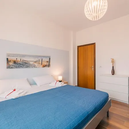 Apartment Sulla